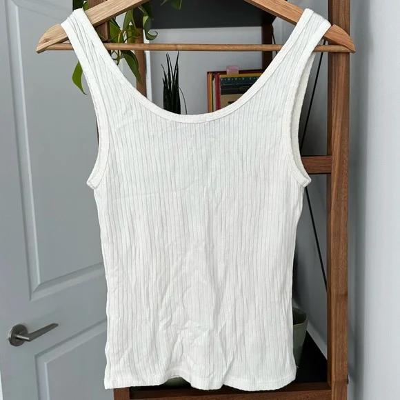 Reformation Simple tank - Picture 3 of 4